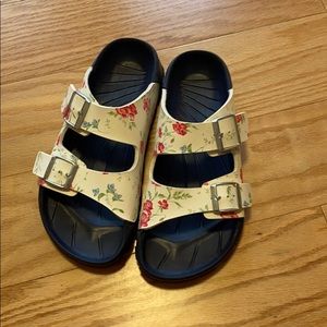 Birki’s Sansibar Sandal’s size 10.5
